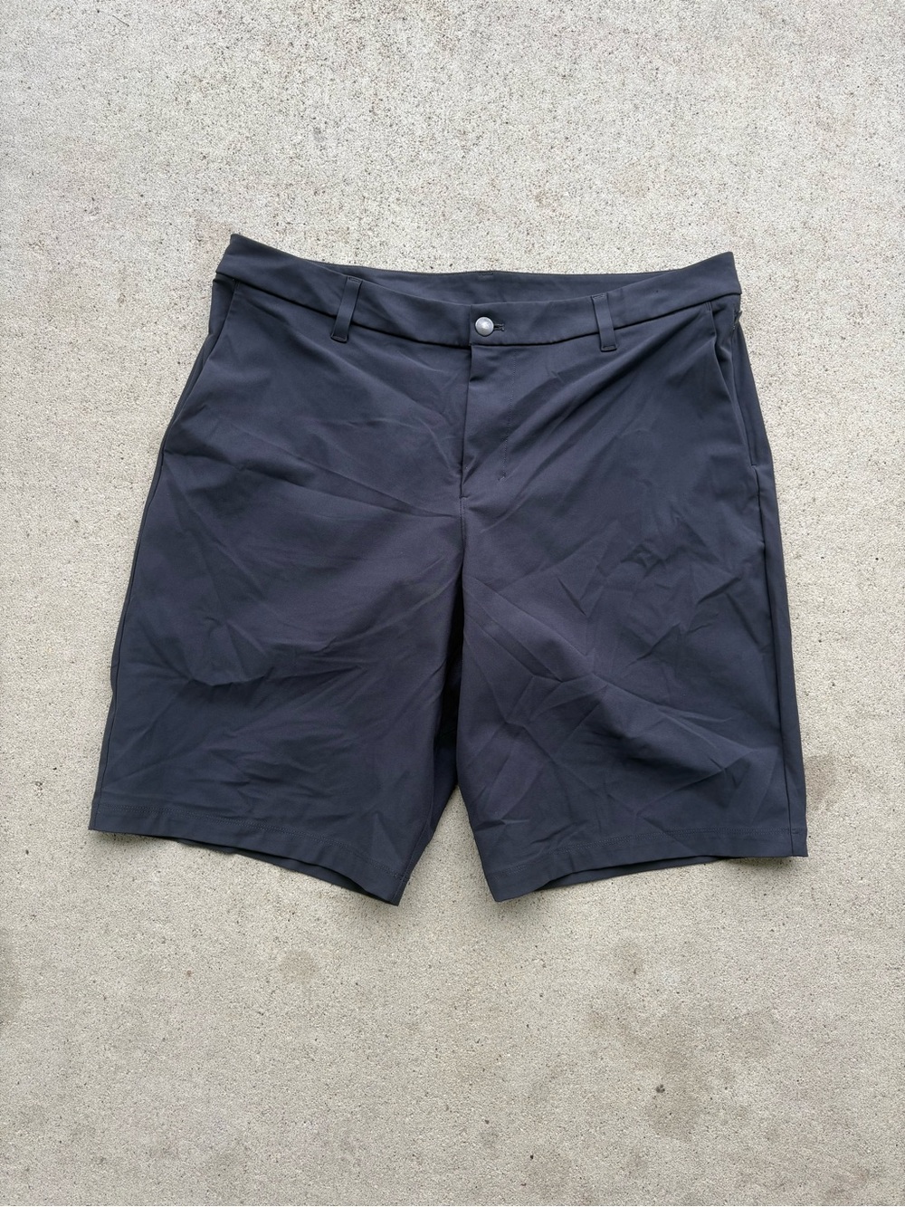 Lululemon ABC Classic Fit GolfShorts Obsidian Black Mens 36x11